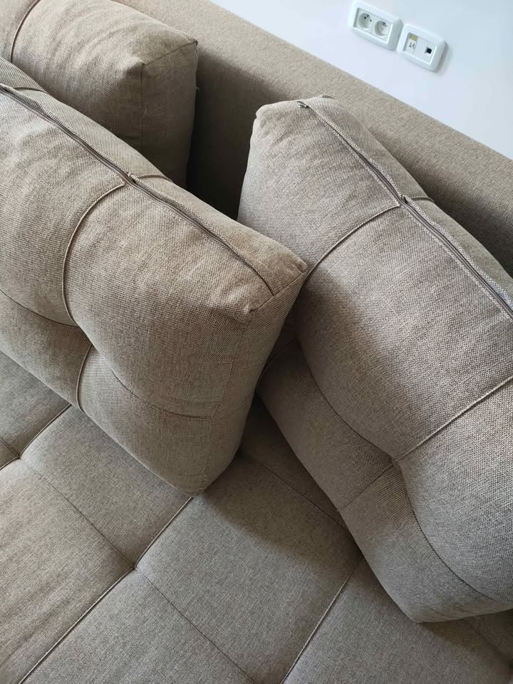 coussins-salon-beige