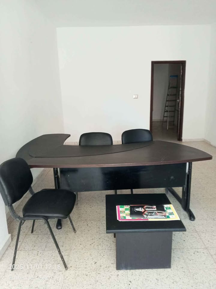 ensemble-bureau-3-chaises-table-basse-tunisie