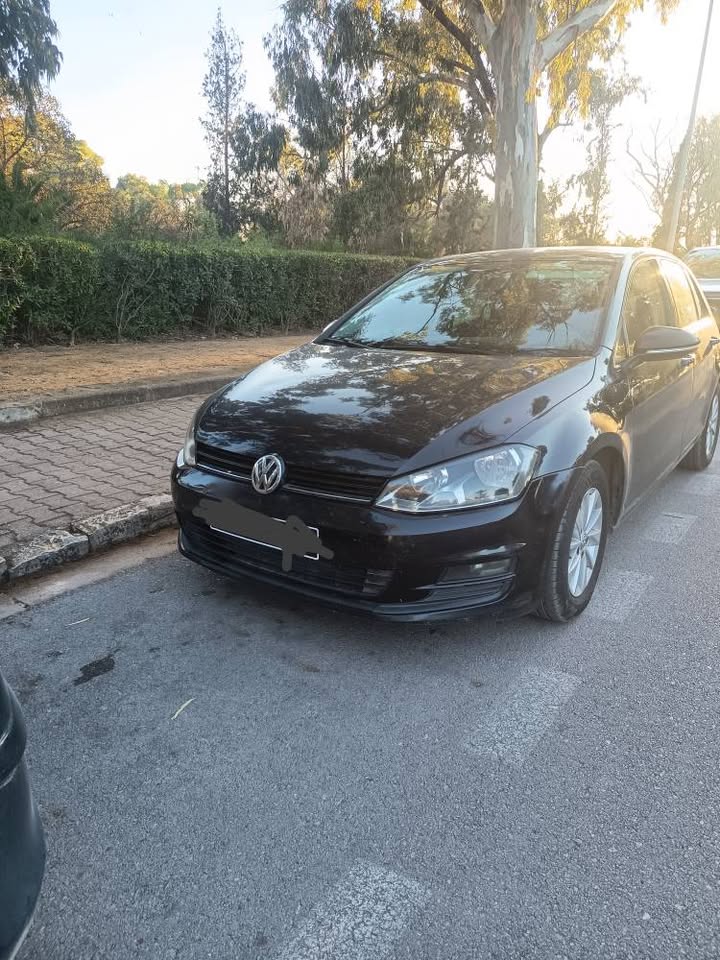 golf-7-noire-profil-gauche-tunisie