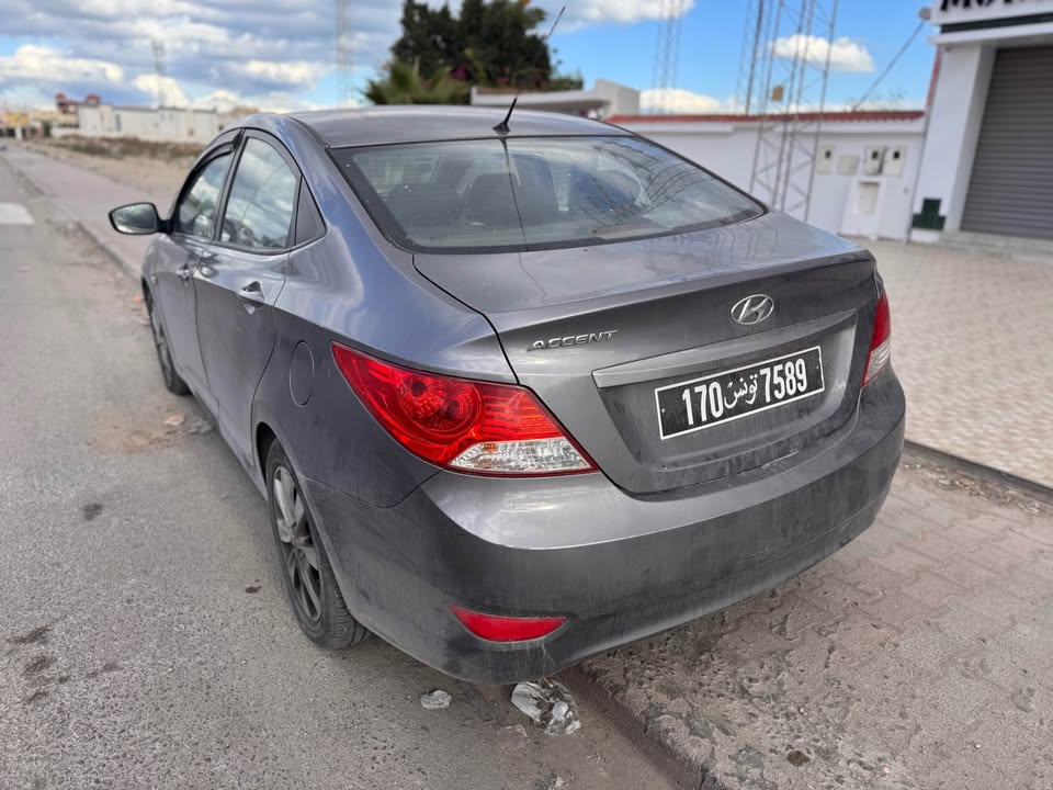 hyundai-accent-14-boite-manuelle
