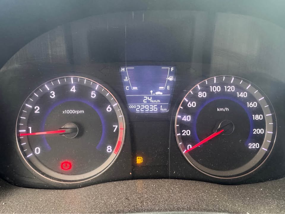 hyundai-accent-kilometrage-229000