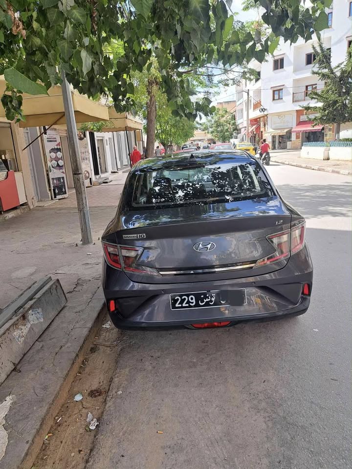 hyundai-grand-i10-2022-arriere