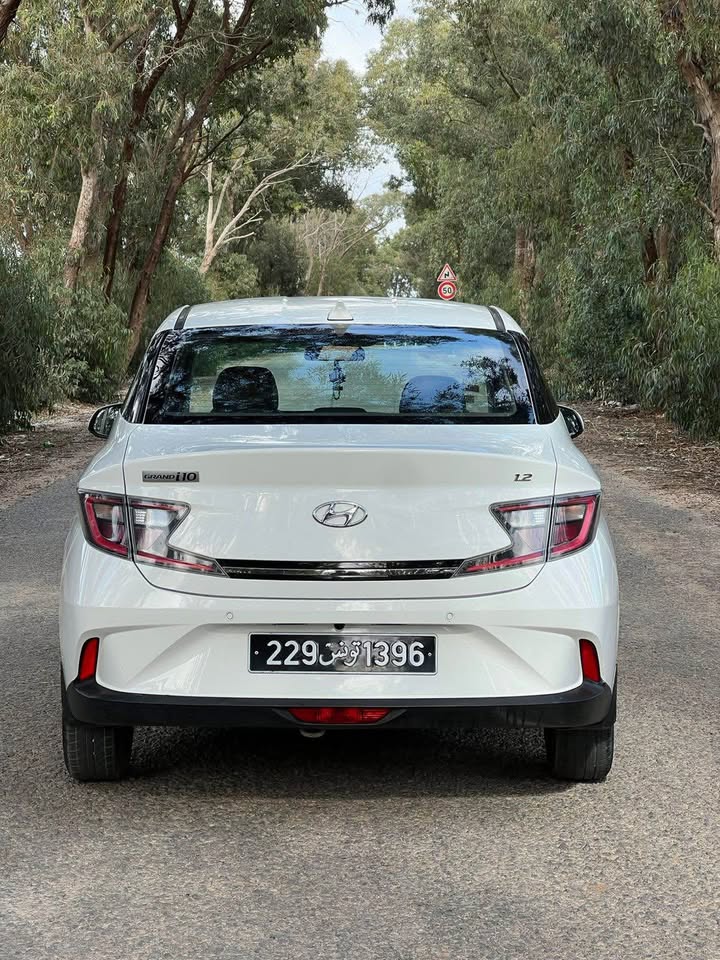 hyundai-grand-i10-sedan-2022-mahdia-arriere