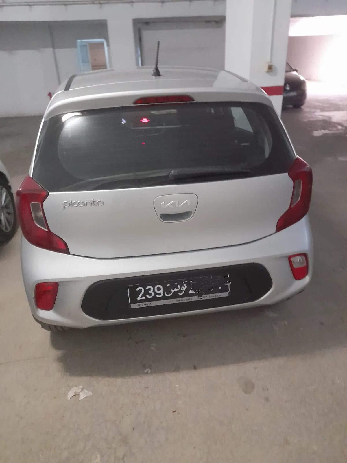 kia-picanto-2023-tunisie-menzah8-arriere
