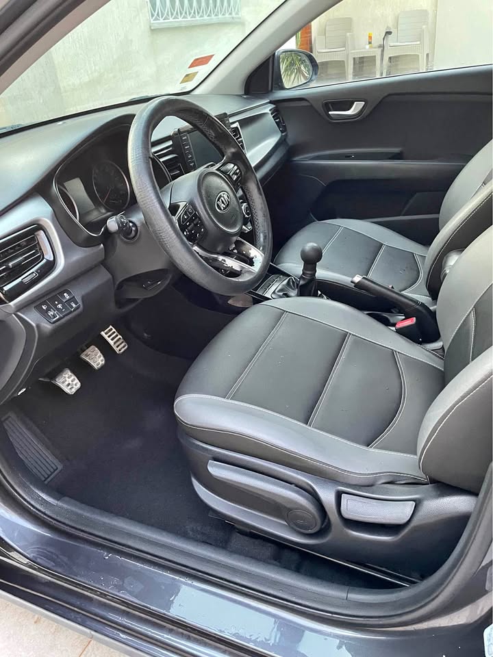 kia-rio-prestige-2018-ariana-47000dt