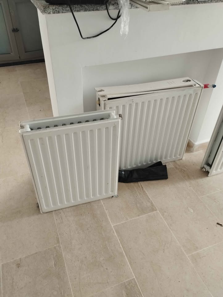 lot-radiateurs-chauffage-central-200-dinars