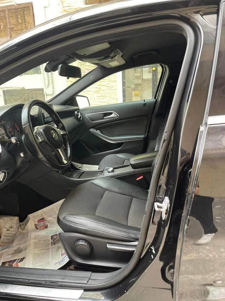 mercedes-a180-interieur