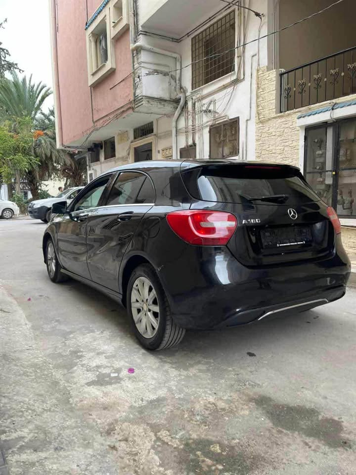 mercedes-a180-noire-import-allemagne