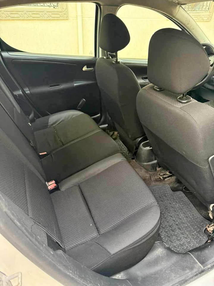 peugeot-207-tunisie-bonne-affaire-essence