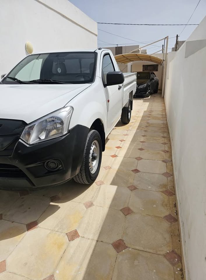 pickup-isuzu-dmax-sfax