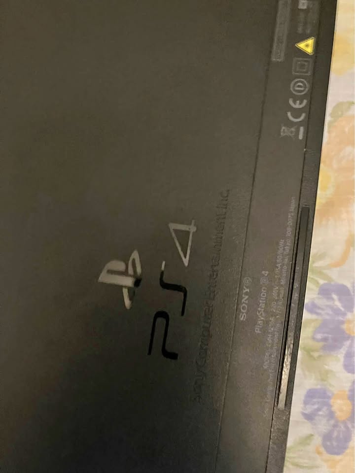 ps4-fat-v2-500go-tunis-console