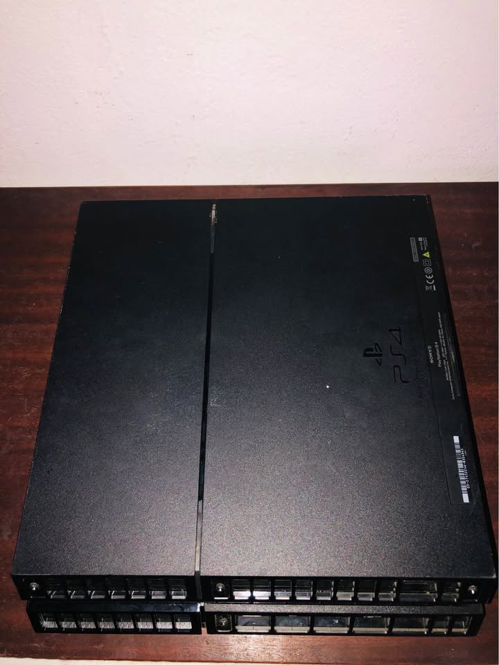 ps4-occasion-bon-etat-ksar-hlel-250dt