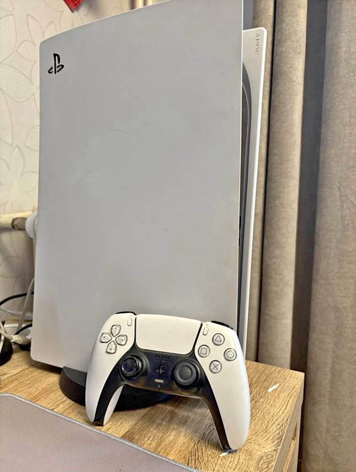 ps5-avec-manette-fifa25-tunis-1300-tnd