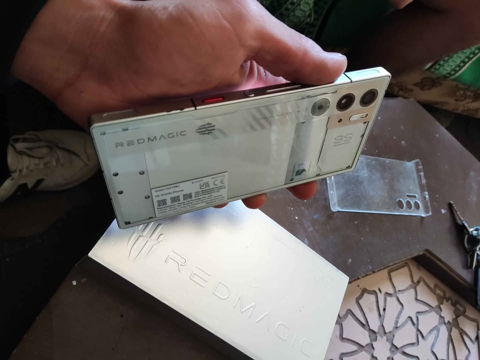 redmagic-9s-pro-snowfall-16go-ram-512go-tunisie