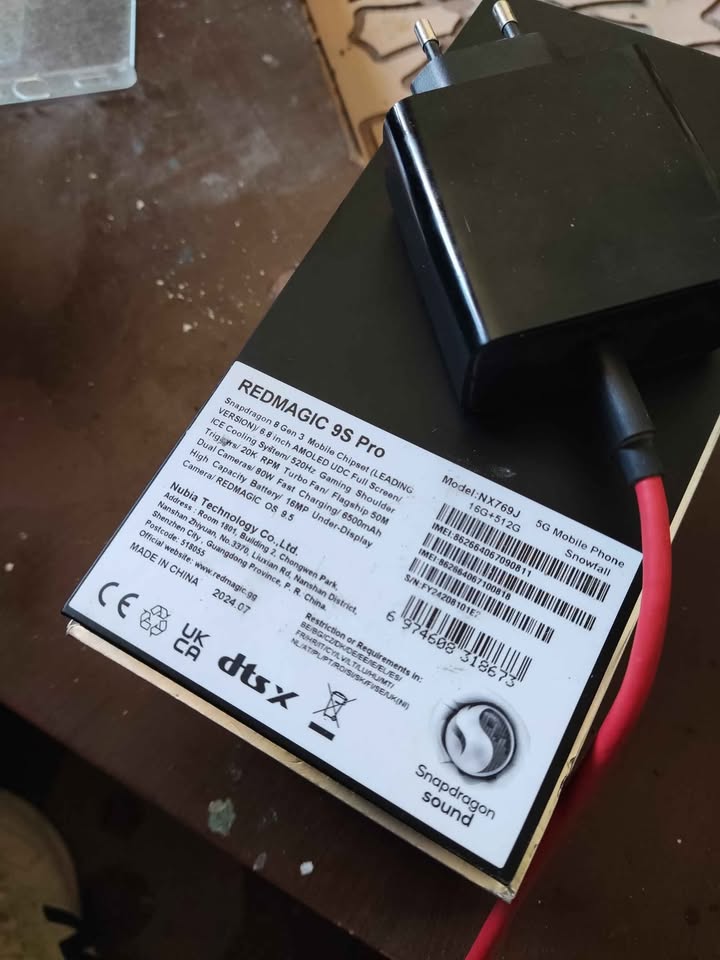 redmagic-9s-pro-snowfall-ecran-amoled-120hz