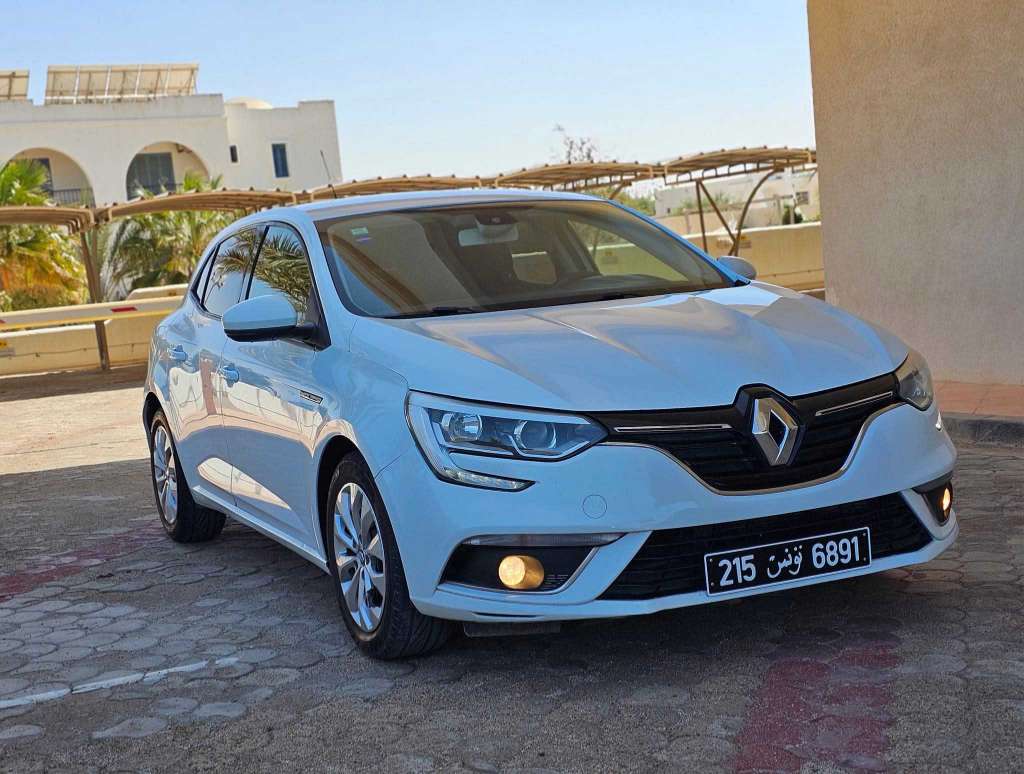 renault-megane4-2017-djerba-face-avant
