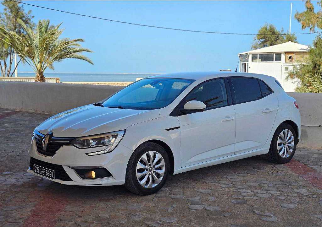 renault-megane4-tres-bon-etat-exterieur