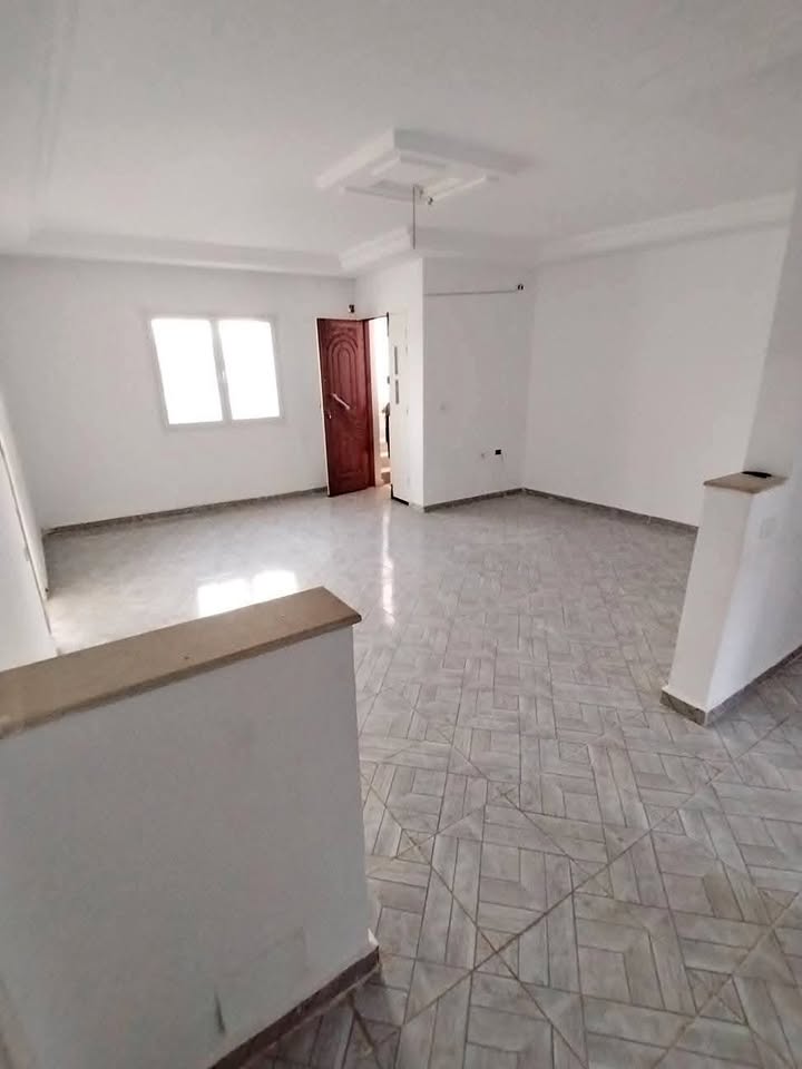 s2-jardins-el-menzah-1-location-1er-etage-650-dt