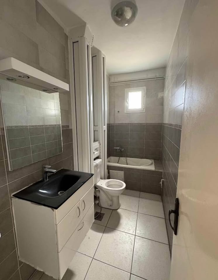 salle-de-bain-appartement-menzah