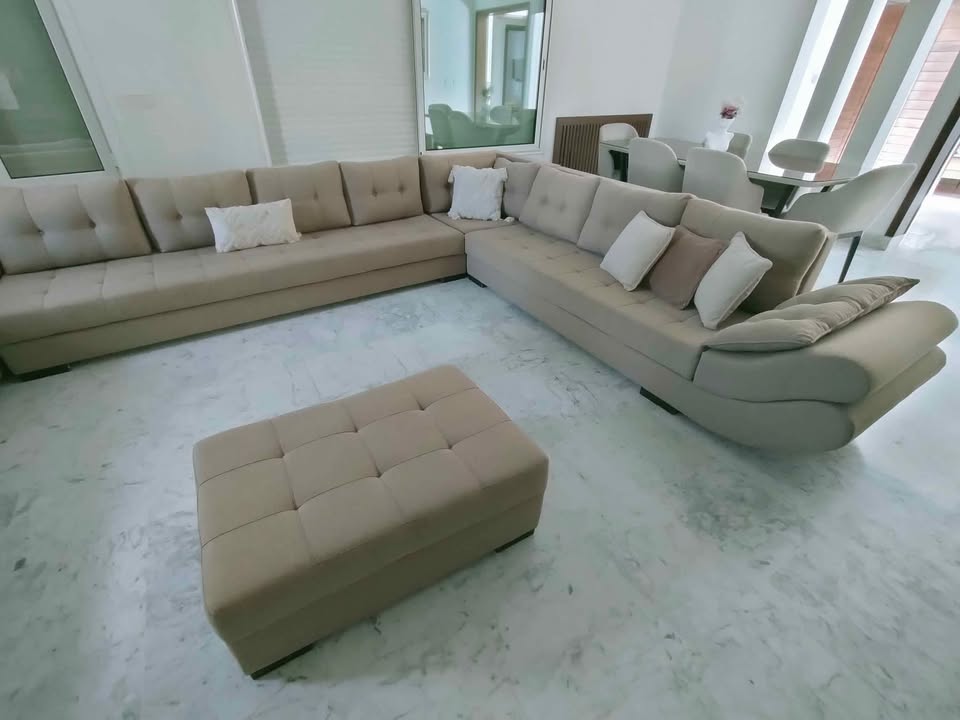 salon-angle-xxl-avec-pouf