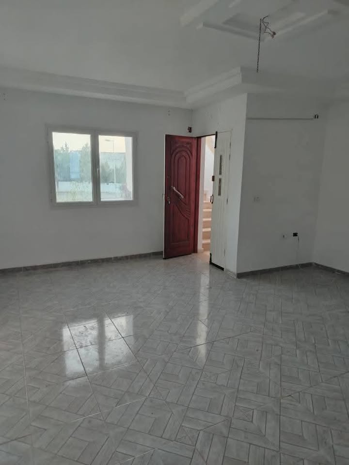 salon-spacieux-s2-el-menzah-1-location