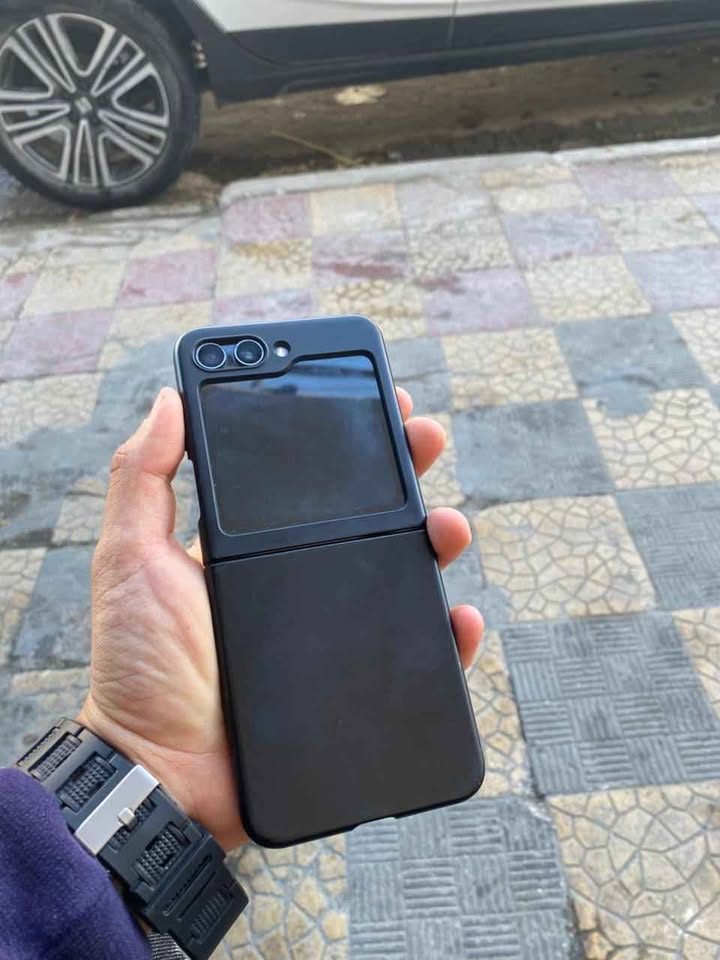 samsung-z-flip-5-ecran-externe