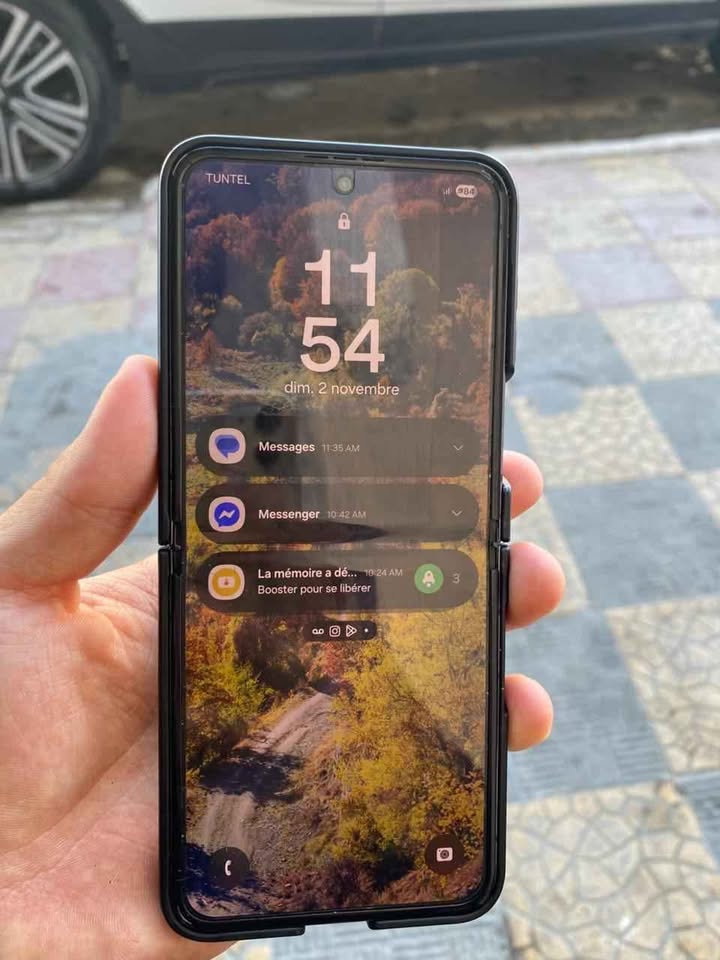 samsung-z-flip-5-ouvert-ecran-principal