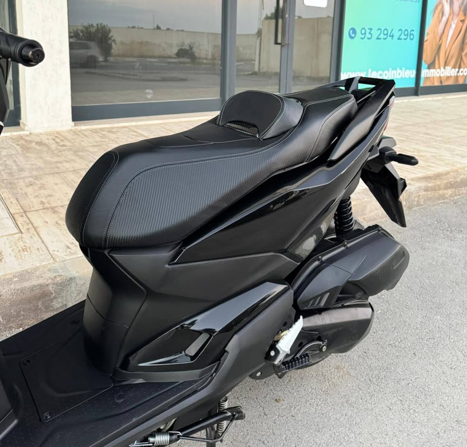 scooter-design-sportif-noir-tunisie