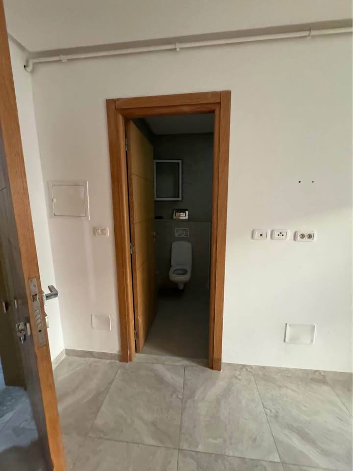 studio-laouina-salle-deau-cabine-de-douche-moderne