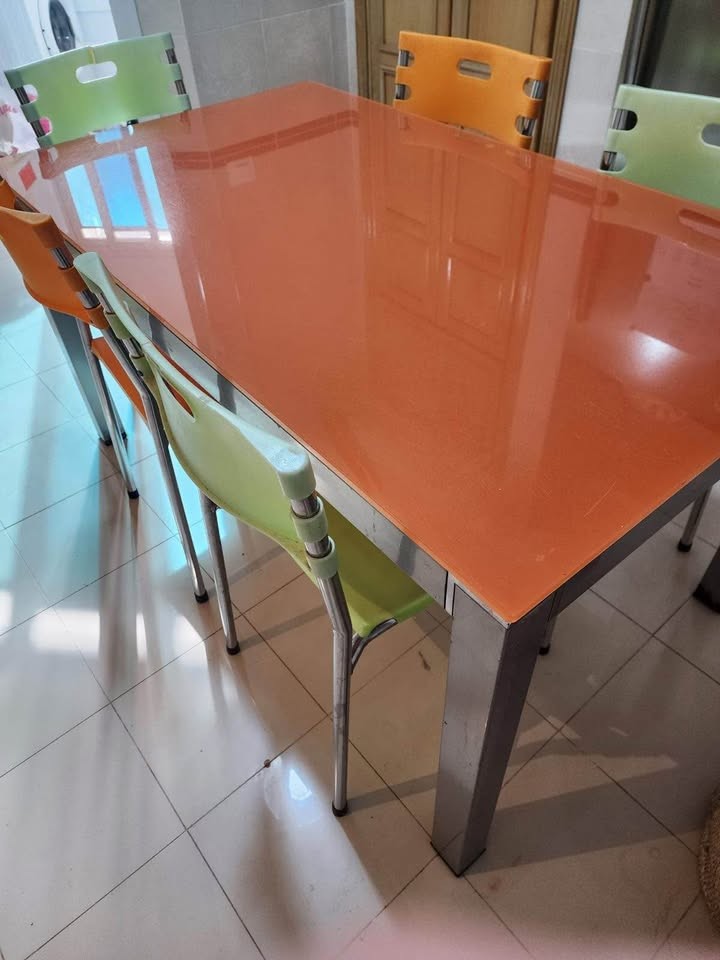 table-140×90-verre-orange-tunisie