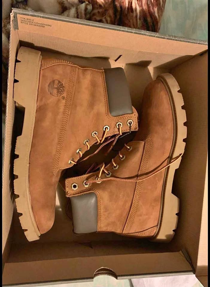 timberland-43-neuf-tunis-wheat-face