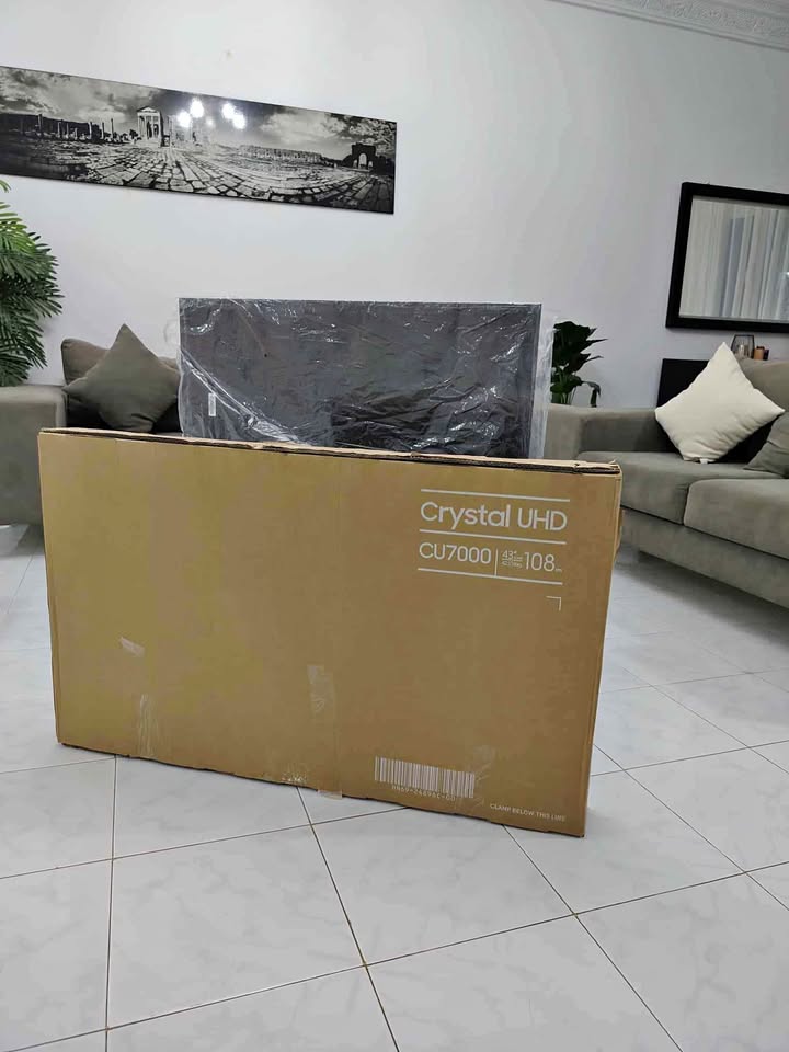 tv-samsung-43-crystal-uhd-smart-neuve-carton