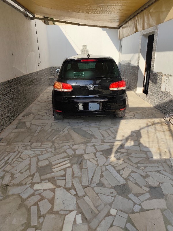 volkswagen-golf6-2009-arriere-tunisie