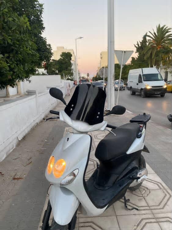 yamaha-ovetto-nabeul-avant-pare-brise