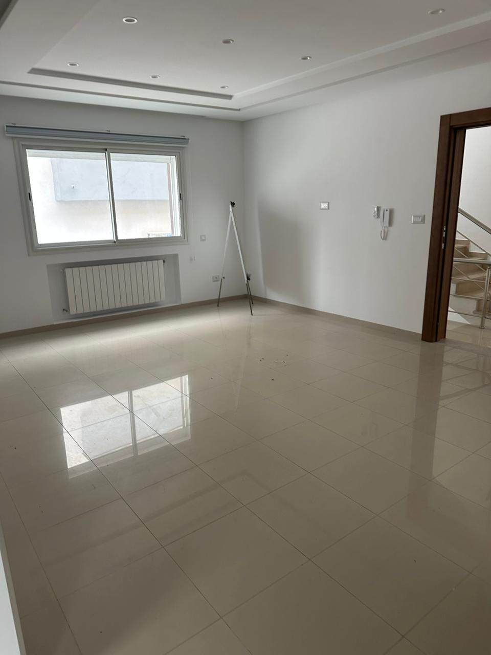 bureau-standing-sahloul-3-sousse-salon-attente-90m2