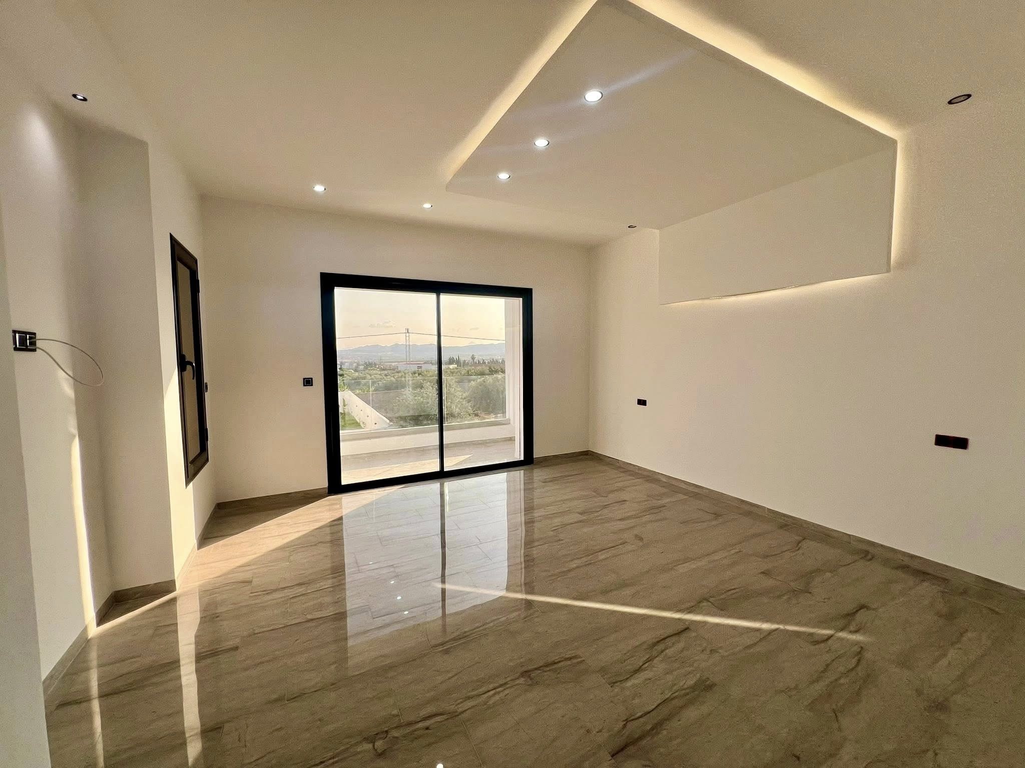 chambre-lumineuse-villa-moderne-hammamet