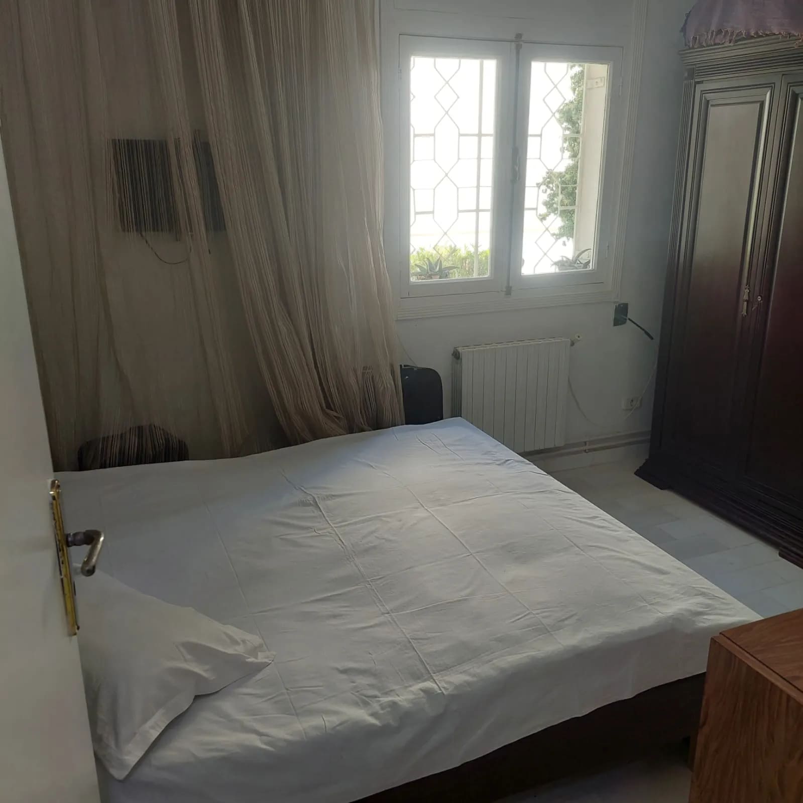 chambre-parentale-appartement-s2-el-menzah-7