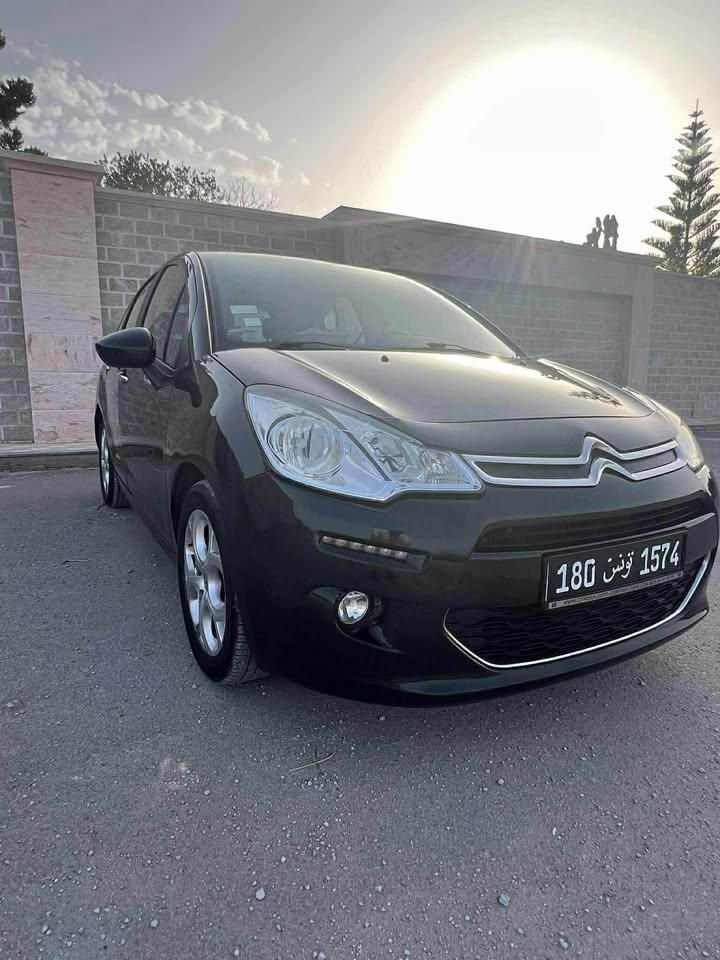 citroen-c3-2015-noire-tunis