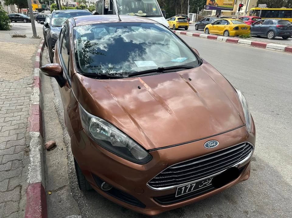 ford-fiesta-2014-citadine-economique