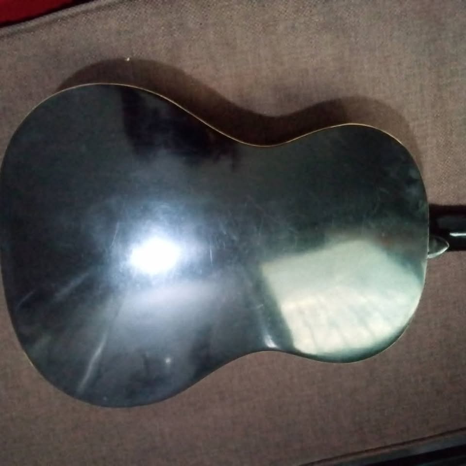 guitare-ibanez-noire-occasion-bon-etat-tunisie