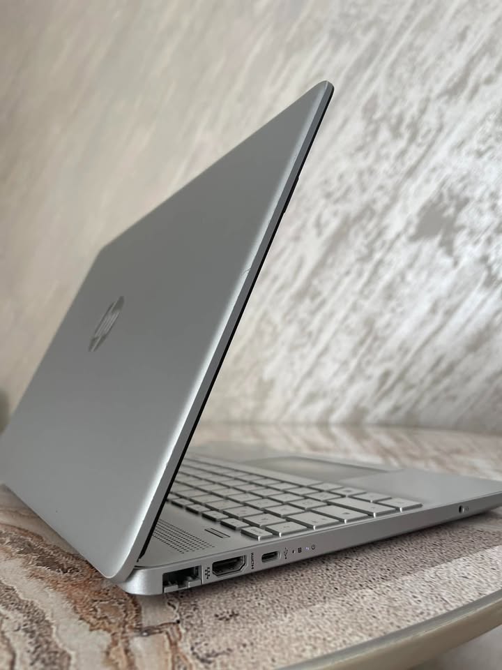 hp-15-dw300nk-bonne-autonomie-windows-11-pret-a-lemploi