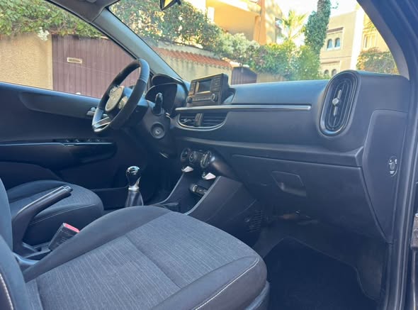 kia-picanto-2022-interieur-avant-siege-conducteur