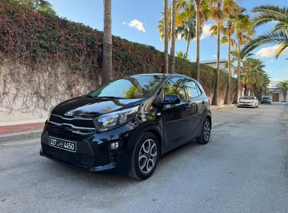 kia-picanto-2022-noire-face-avant-citadine-economique