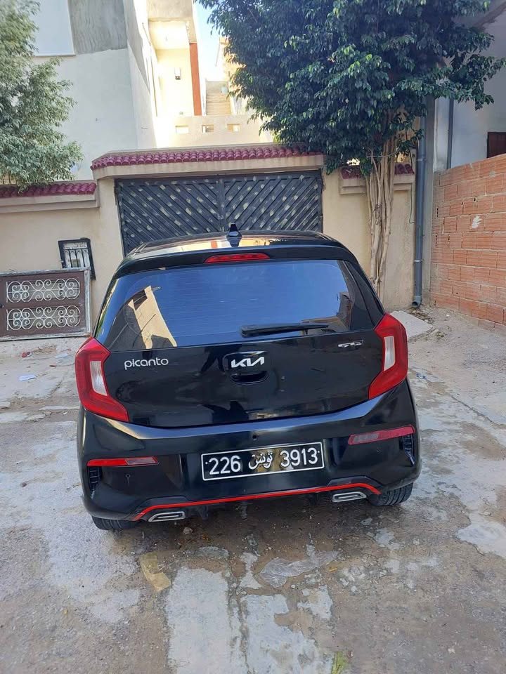 kia-picanto-gt-line-coffre-citadine-pratique