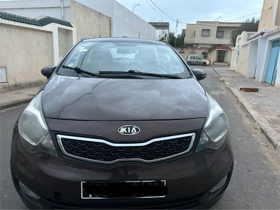 kia-rio-2012-face-avant-jantes-alliage