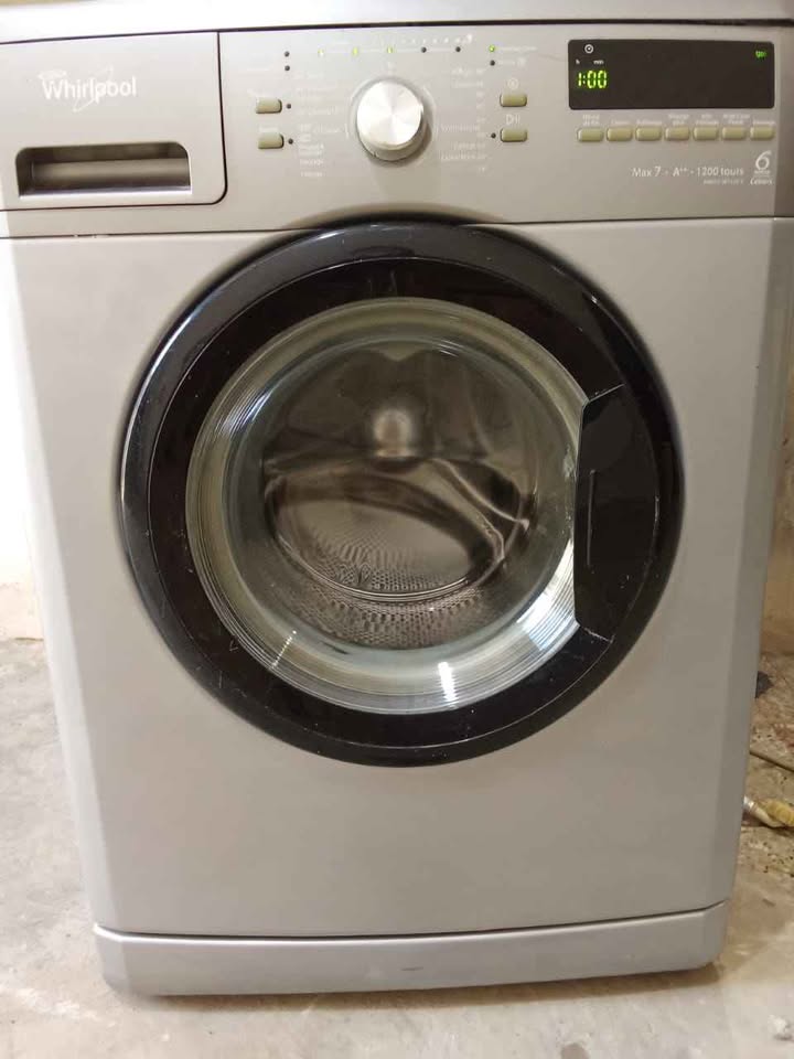 lave-linge-whirlpool-7kg-hublot-frontale