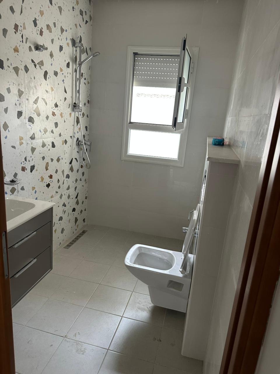 location-bureau-standing-sahloul-3-salle-attente