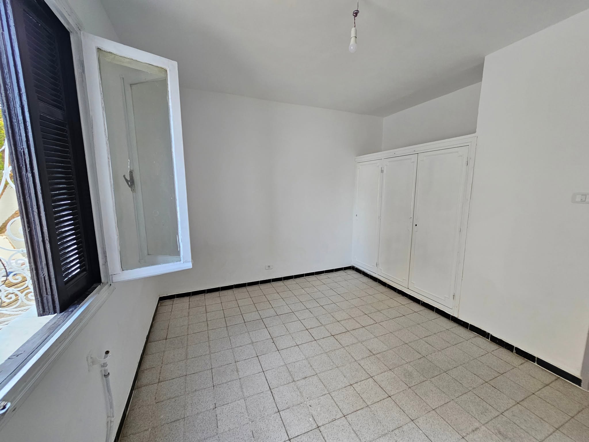 location-bureautique-rez-de-chaussee-villa-el-menzah-5