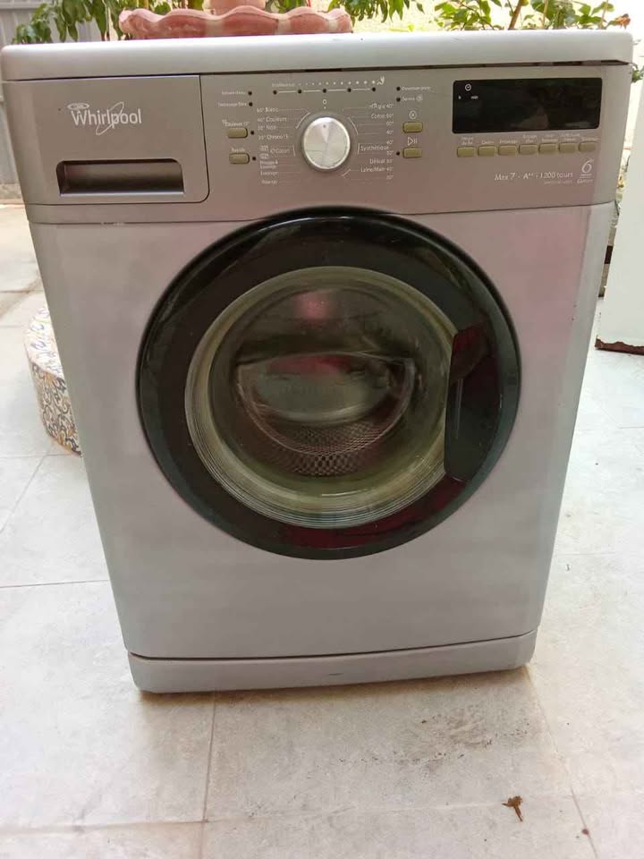 machine-a-laver-whirlpool-essorage-1000tr-economique
