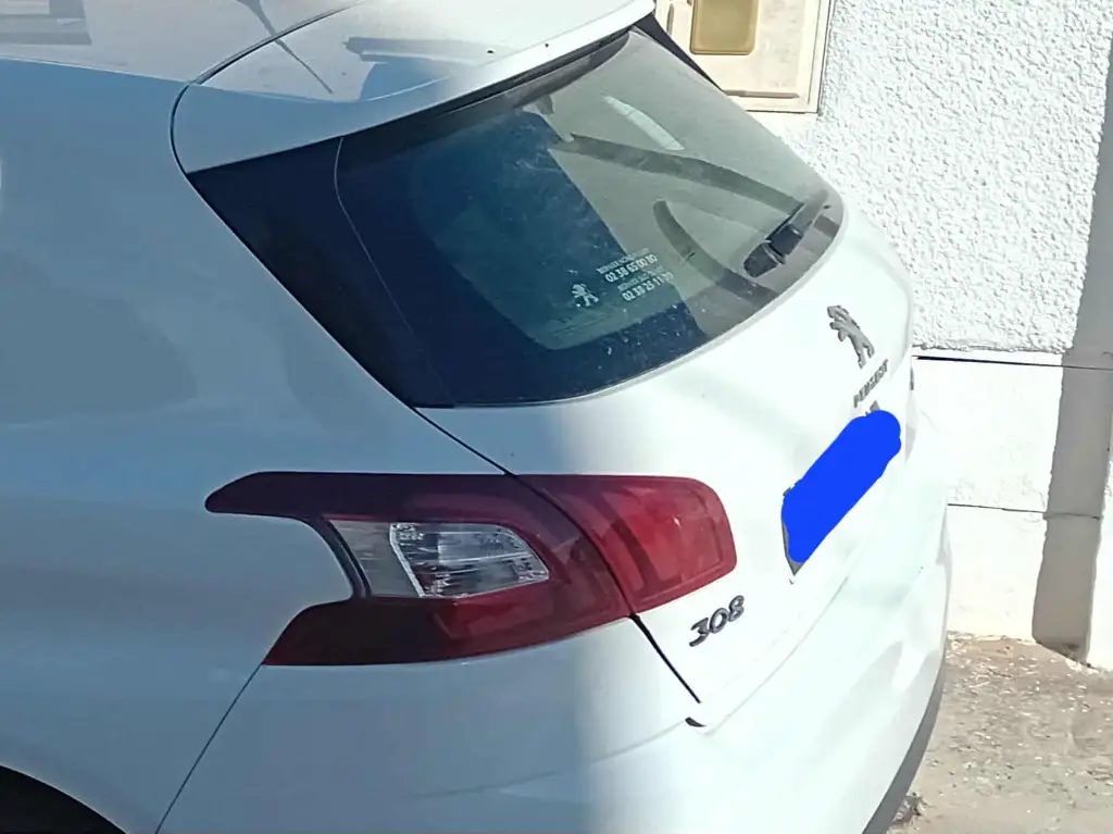 peugeot-308-occasion-tunisie-profil-gauche-rue-calme